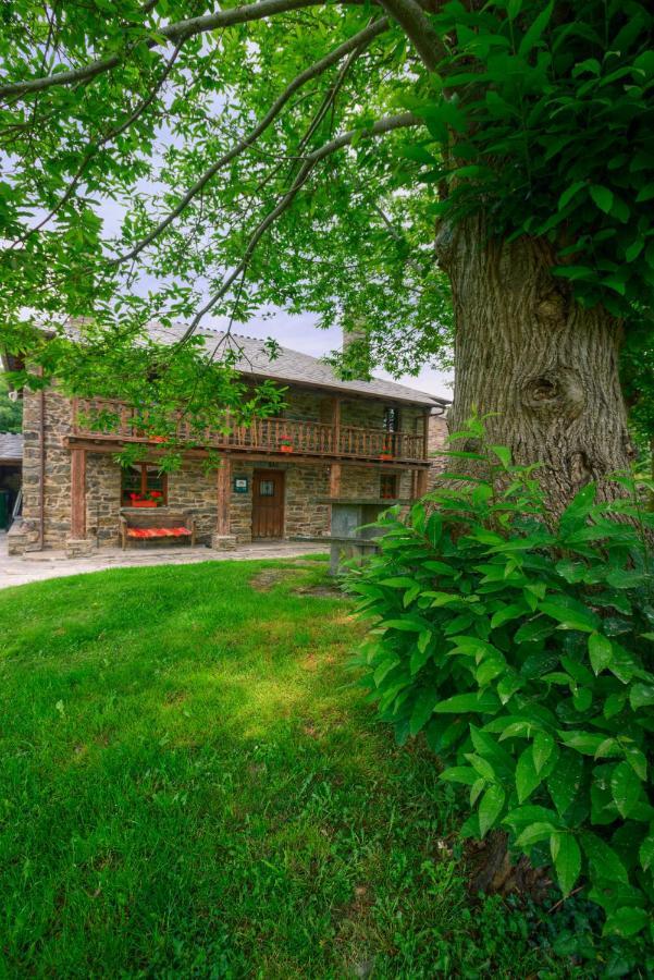 Casa Bouza Guest House Becerreá Екстериор снимка